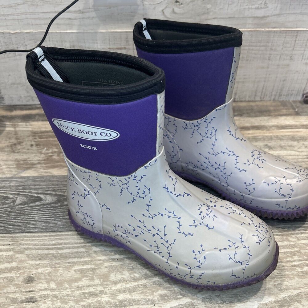 Muck Boot Scrub Womens Size 4 / 4.5 Shoes Purple Pull On Waterproof Boots